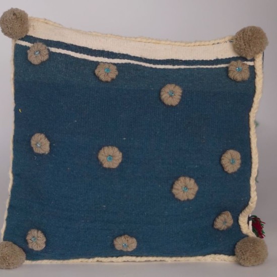 Coussin en laine artisanal